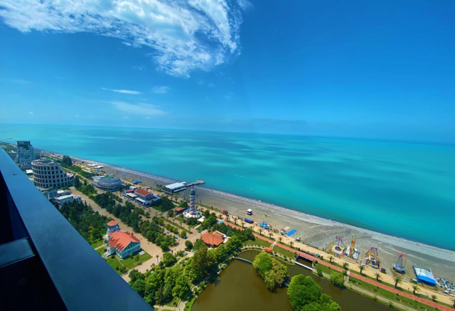 Panorama Black Sea View & Aparthotel Batumi Esterno foto