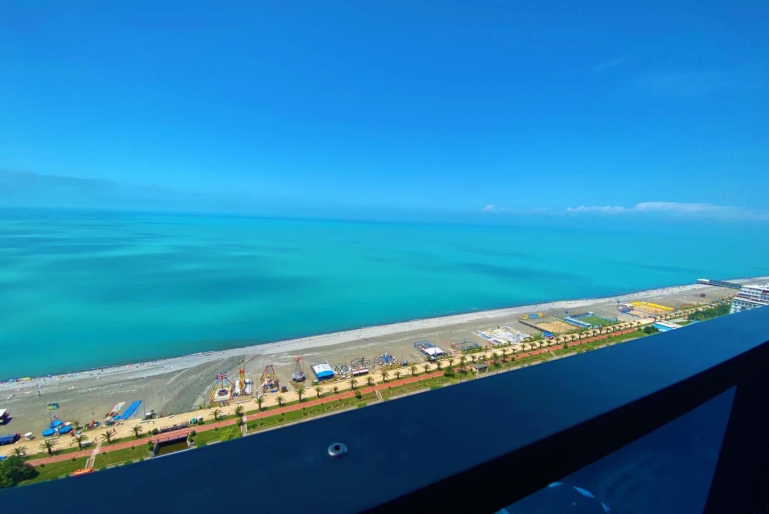Panorama Black Sea View & Aparthotel Batumi Esterno foto