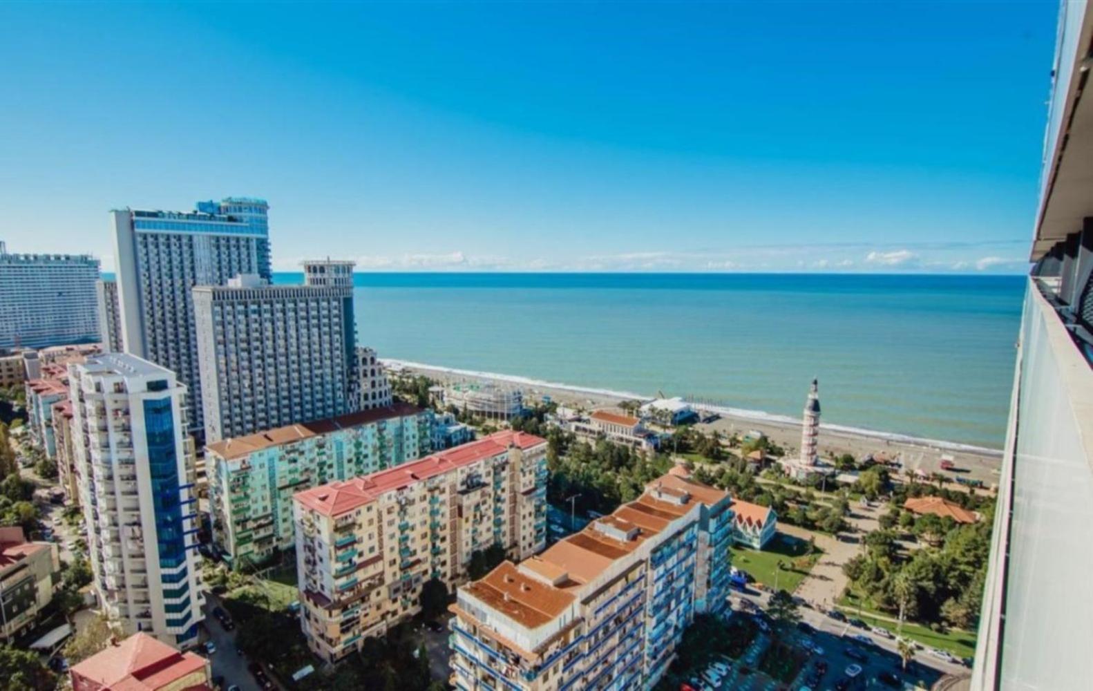 Panorama Black Sea View & Aparthotel Batumi Esterno foto